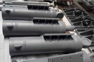 縱切機組液壓缸